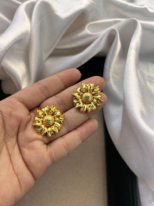 Golden Sunflower Stud